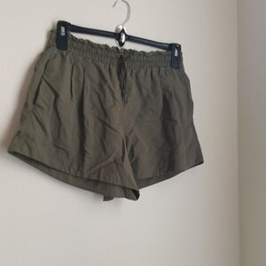 All in Motion Shorts Women M Olive Casual Athleisure Workout Comfort Versatile